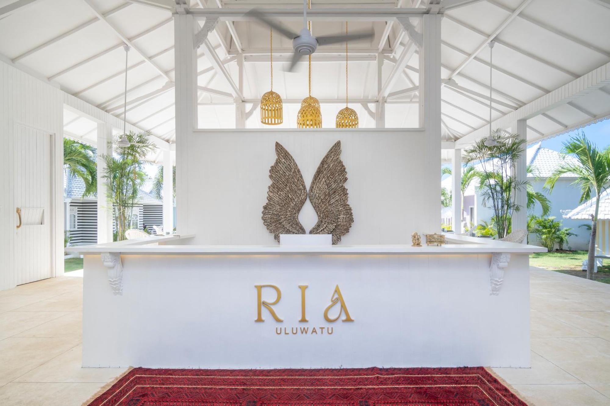 Ria Uluwatu, Tropical Chic Hotel Екстериор снимка